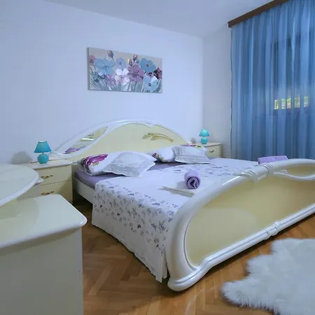 Ivan Apartment Trogir