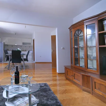 Ivan Apartment