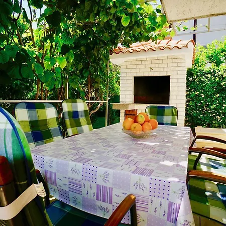 Ivan Apartment Trogir